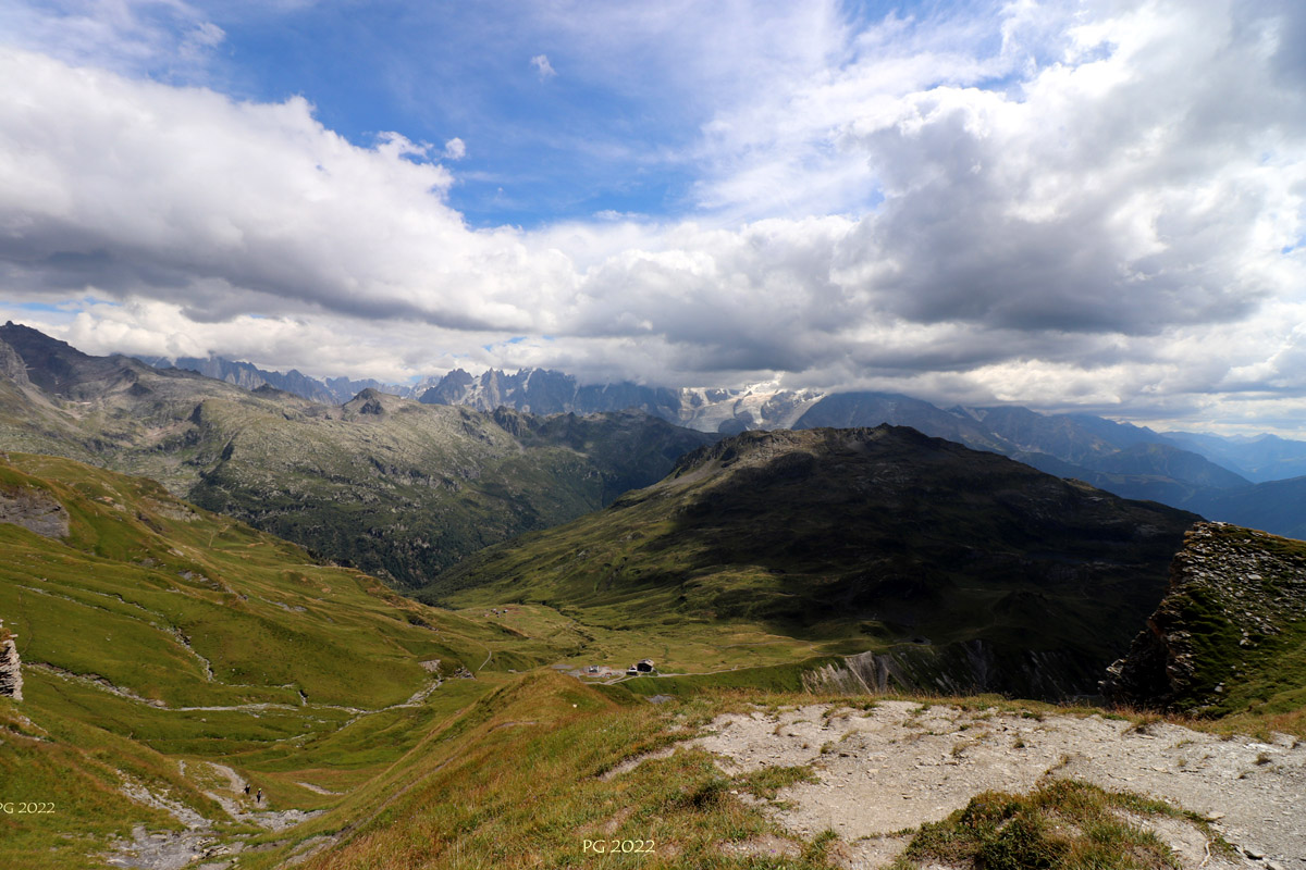 10 Moede Anterne et Chaine du Mont Blanc