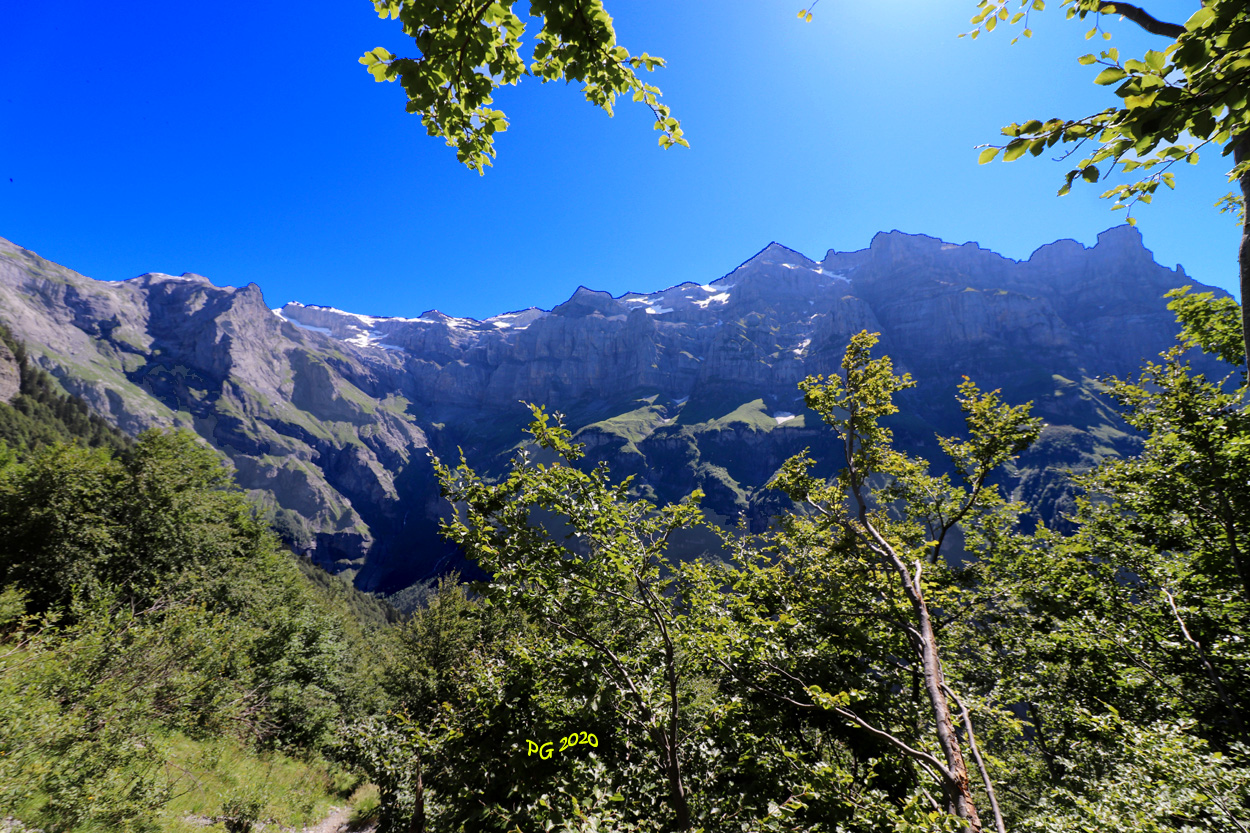 Massif du Tenneverge au Mt Ruan