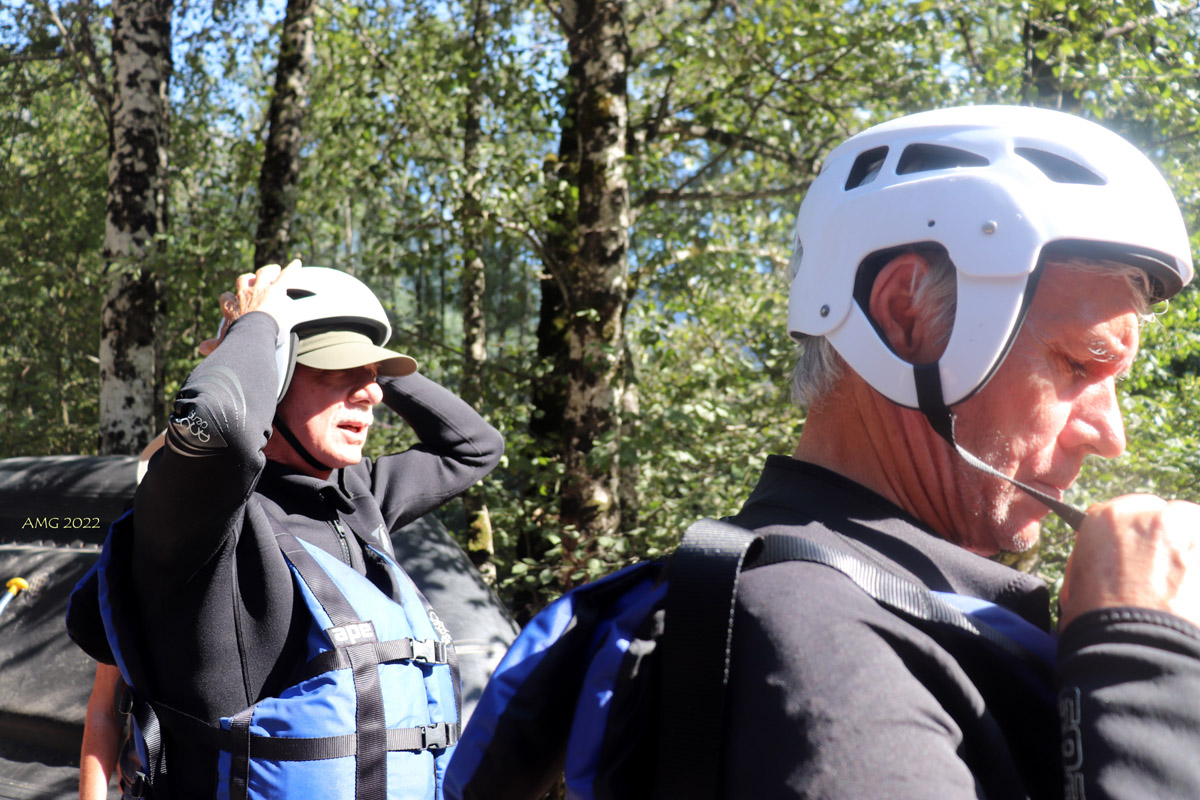 Luc garde la casquette